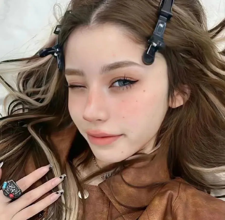 推动情人的床